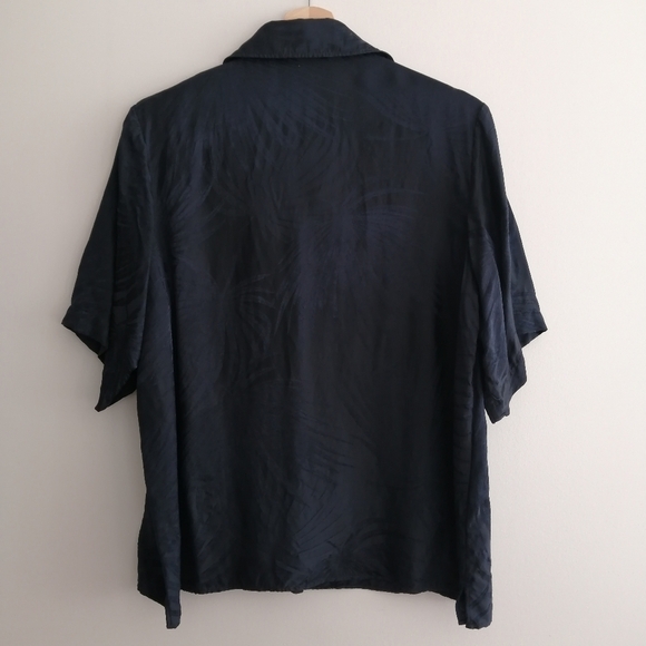 COS Silk Tencel Blend Jacquard Short Sleeve Button Up Navy Blue 8 - Picture 4 of 16